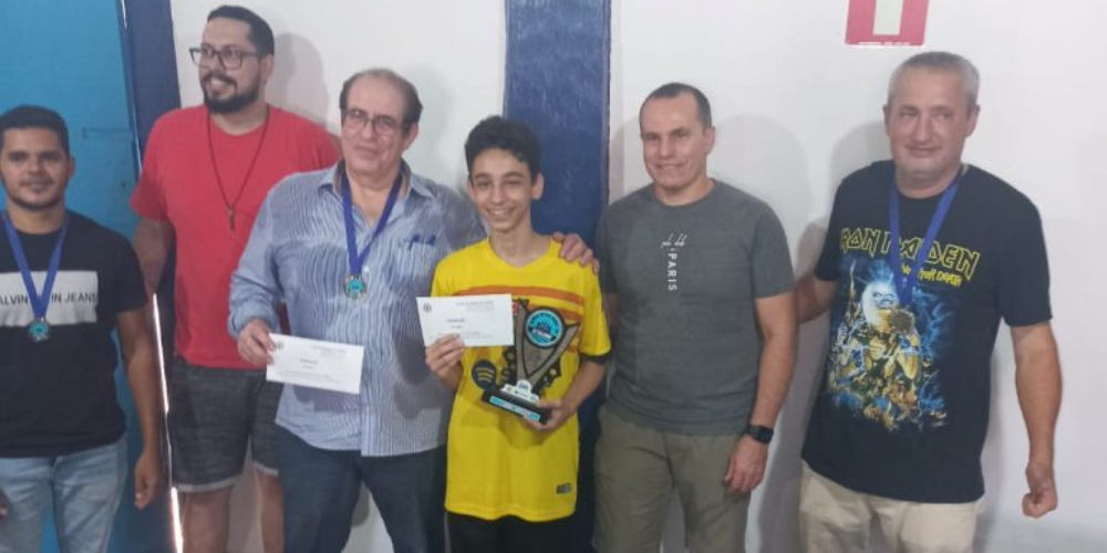 Aluna da LBV é Campeã Jovem do Torneio de Xadrez no RJ - LBV