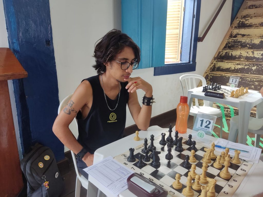 Aluna da LBV é Campeã Jovem do Torneio de Xadrez no RJ - LBV